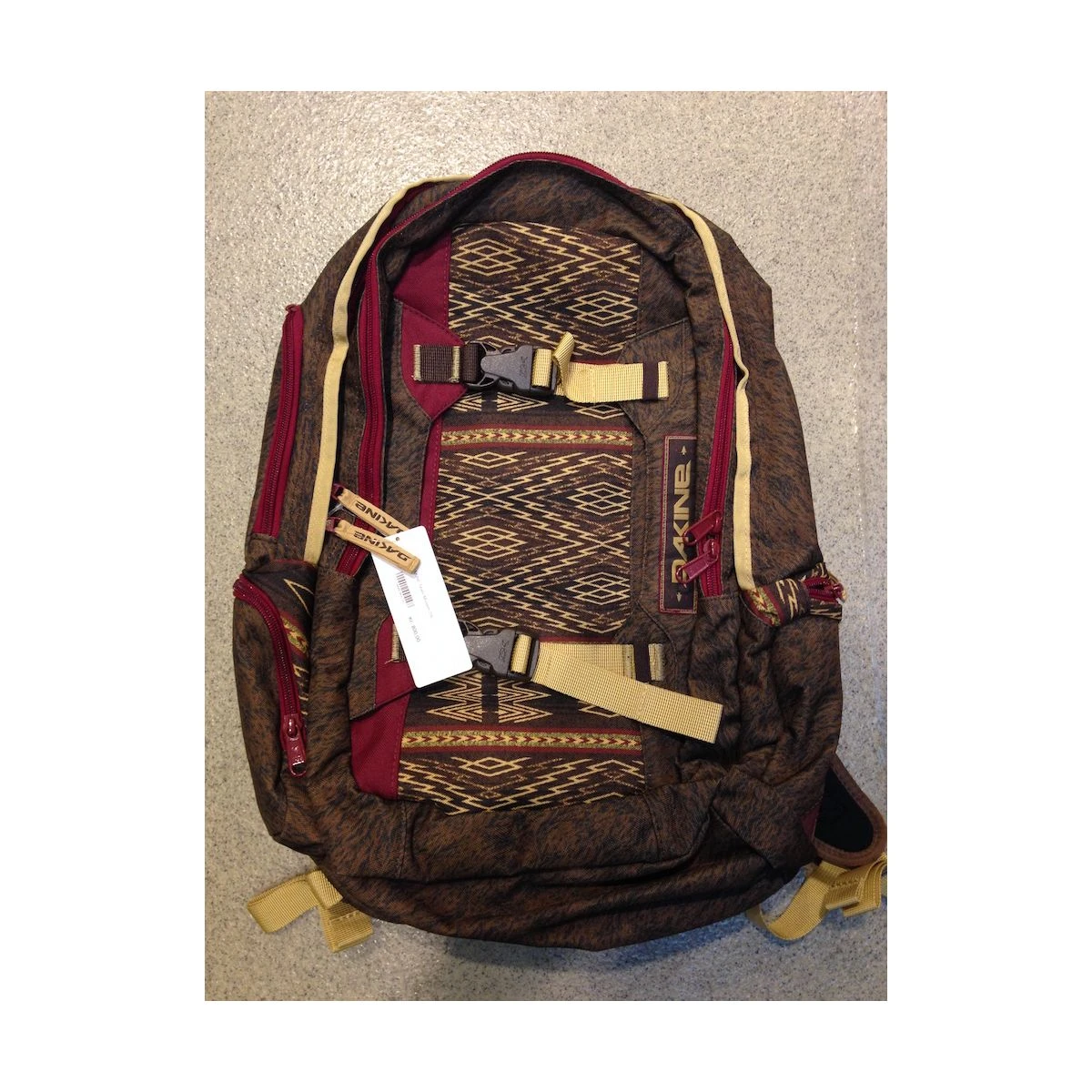 Dakine Team Mission 25L 1 Dakine Team Mission 25L